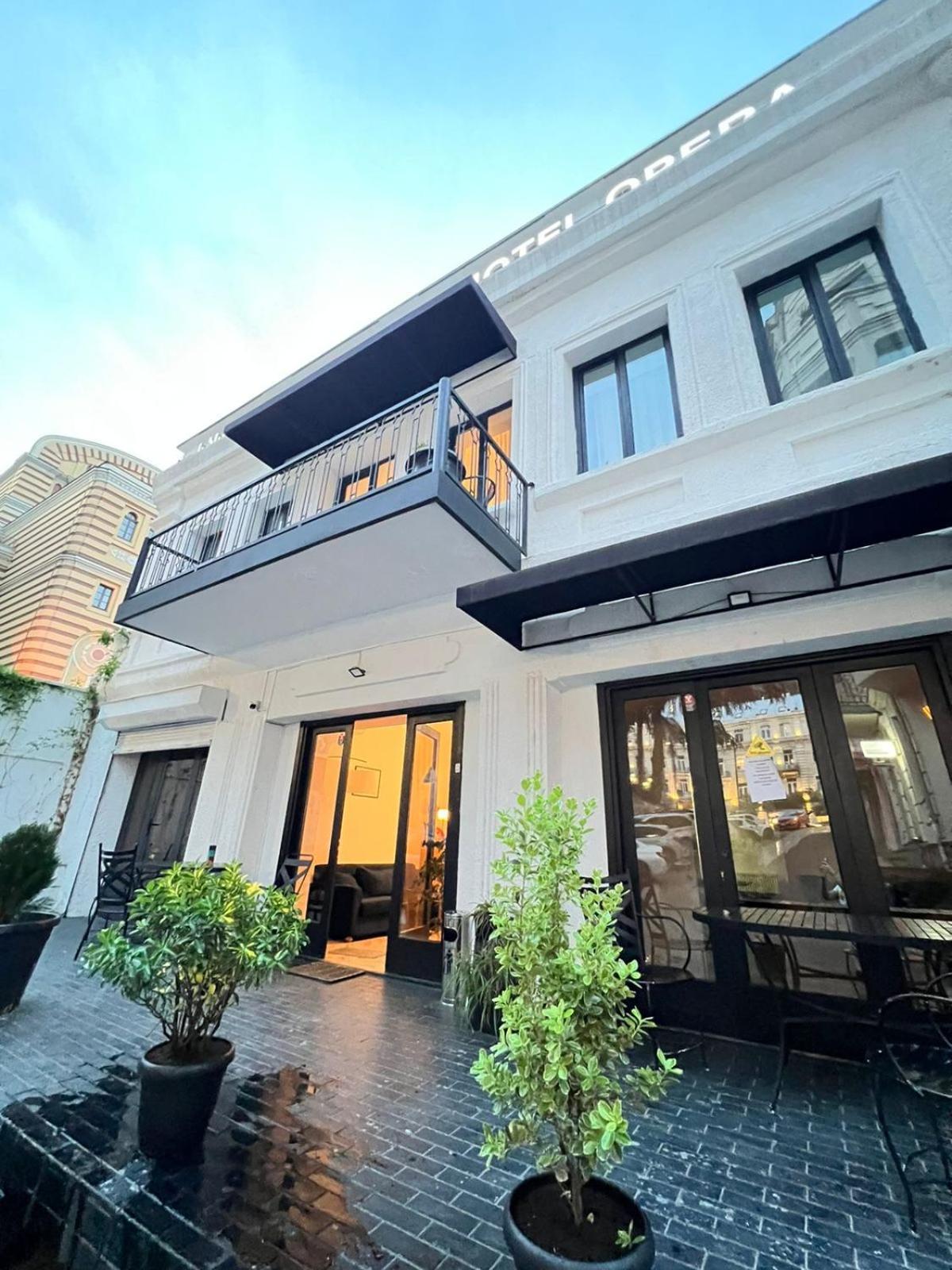 Opera Boutique Hotel Tbilisi ภายนอก รูปภาพ