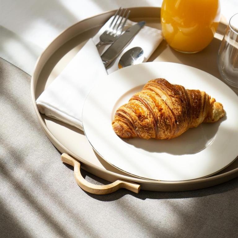 Opera Boutique Hotel Tbilisi ภายนอก รูปภาพ