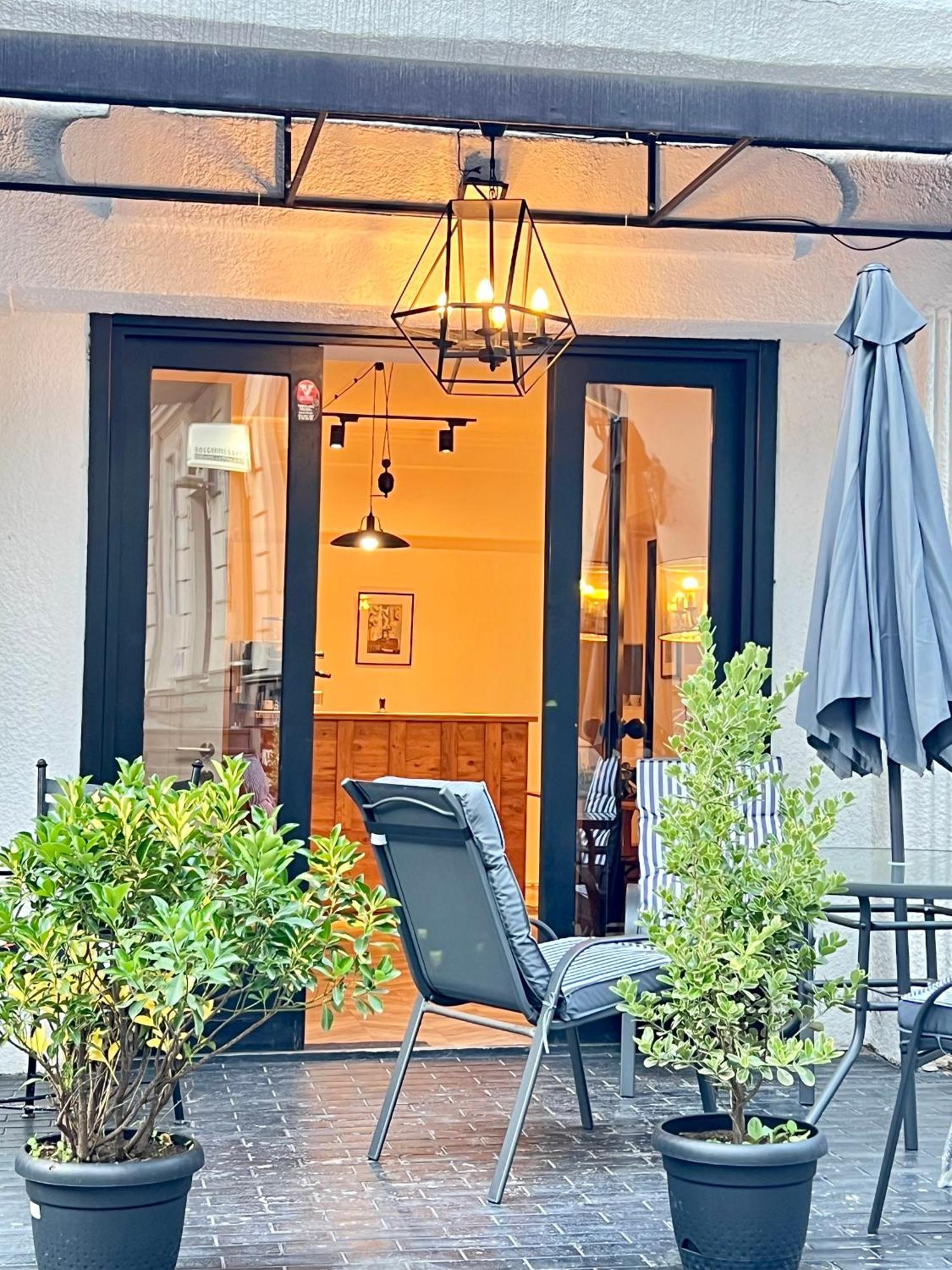 Opera Boutique Hotel Tbilisi ภายนอก รูปภาพ